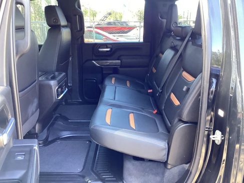 Used 2021 GMC Sierra 2500 AT4 image 43