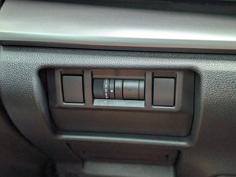 Used 2025 Subaru Impreza 2.0i AWD/4WD image 19