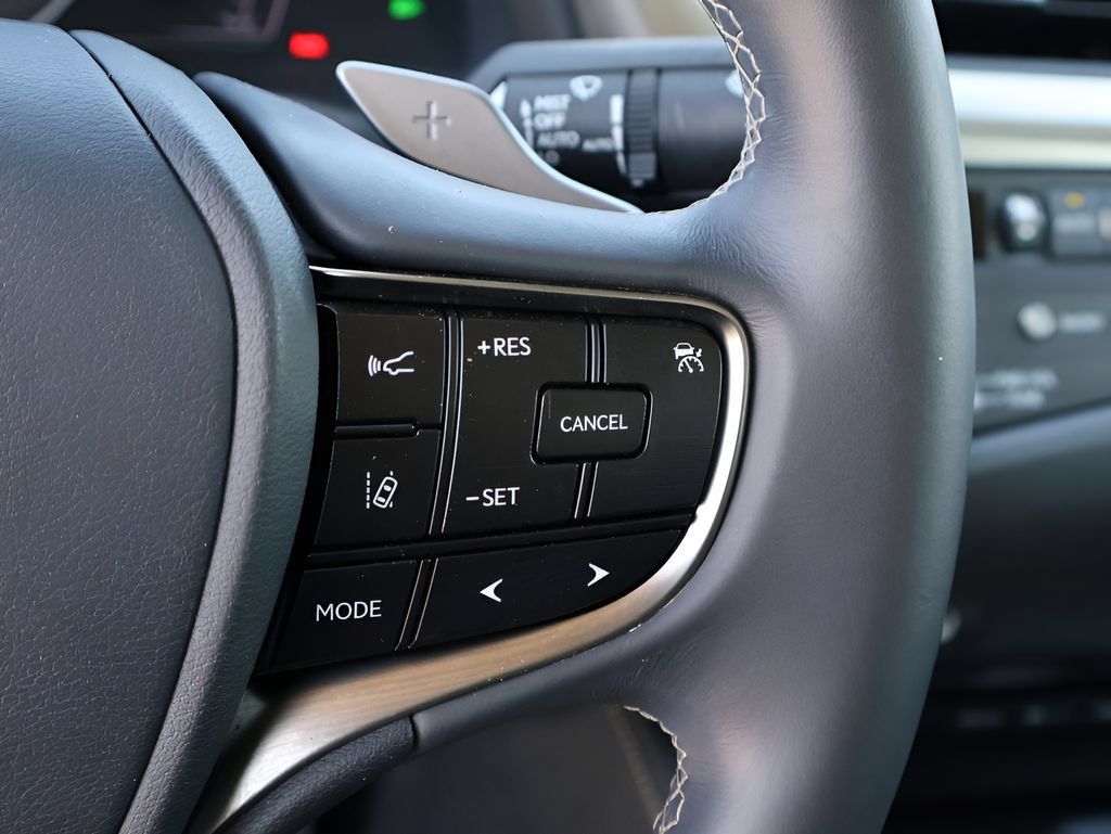 Used 2019 Lexus ES 350 w/ Premium Package FWD image 30