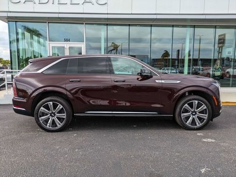 New 2025 Cadillac Escalade IQ Luxury 1 w/ Smart Trailering package AWD/4WD image 3