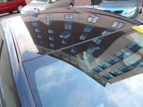 Used 2025 Toyota Prius XLE FWD image 9