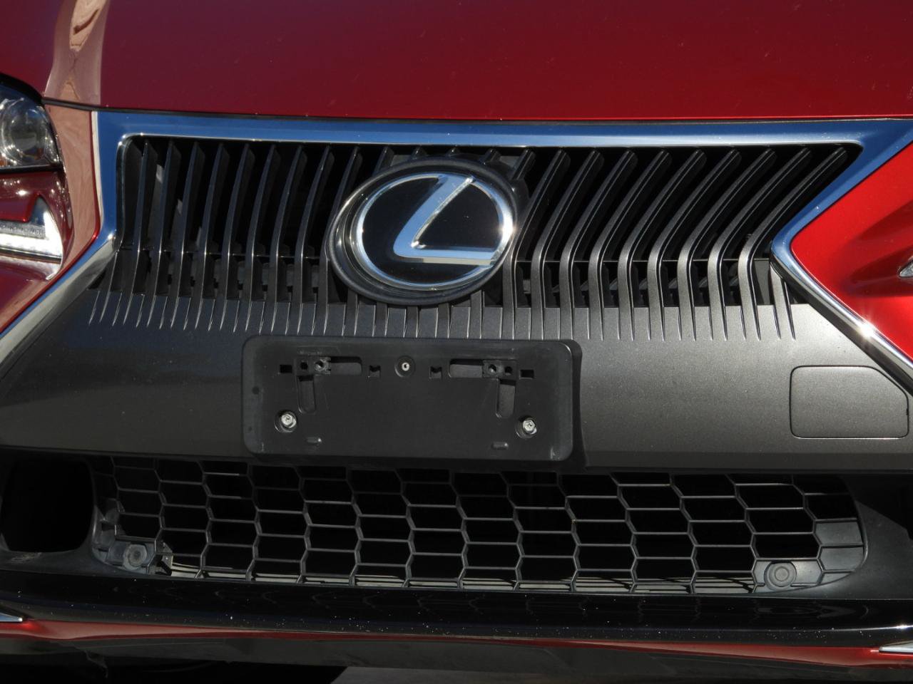 Used 2015 Lexus RC 350 w/ Navigation System Package RWD image 5