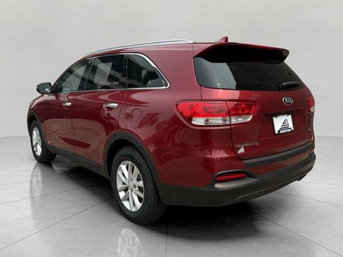 Used 2017 Kia Sorento AWD w/ LX Convenience Package image 9