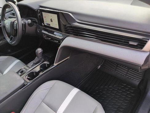Used 2025 Toyota Camry SE image 23