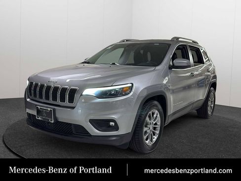 Used 2021 Jeep Cherokee Latitude Lux FWD image 1