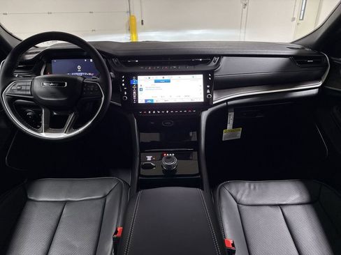 New 2026 Jeep Grand Cherokee Limited AWD/4WD image 10