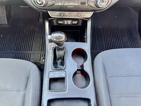 Used 2018 Kia Sorento FWD image 23
