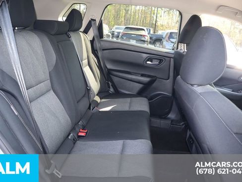 Used 2025 Nissan Rogue SV image 23