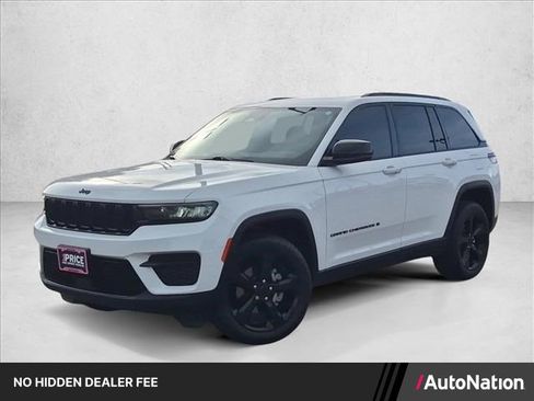 Used 2023 Jeep Grand Cherokee Altitude AWD/4WD image 1