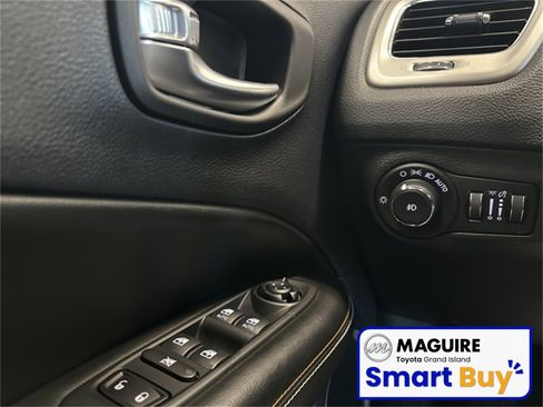 Used 2020 Jeep Compass Latitude w/ Cold Weather Group image 14