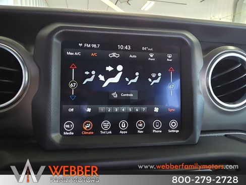 Used 2020 Jeep Gladiator Rubicon AWD/4WD image 37