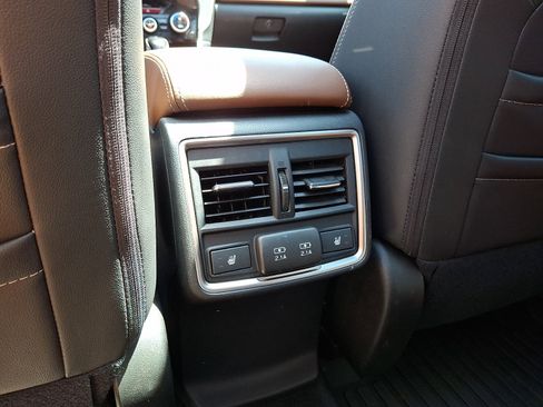 Used 2022 Subaru Forester Touring w/ Popular Package #2 AWD/4WD image 12
