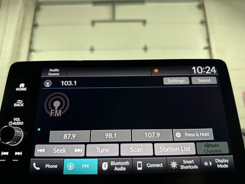 Used 2025 Honda Pilot TrailSport image 30