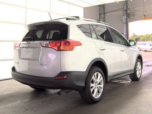 Used 2015 Toyota RAV4 Limited w/ Technology Package AWD/4WD image 4