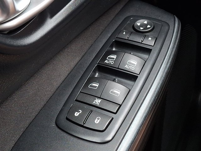 Used 2016 Jeep Cherokee Latitude AWD/4WD image 28