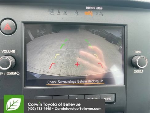 Used 2025 Subaru Outback AWD/4WD image 25