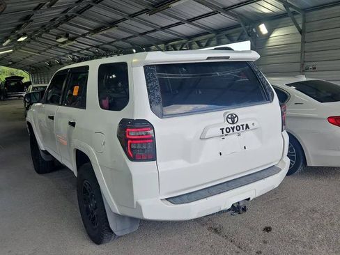 Used 2019 Toyota 4Runner SR5 RWD image 3