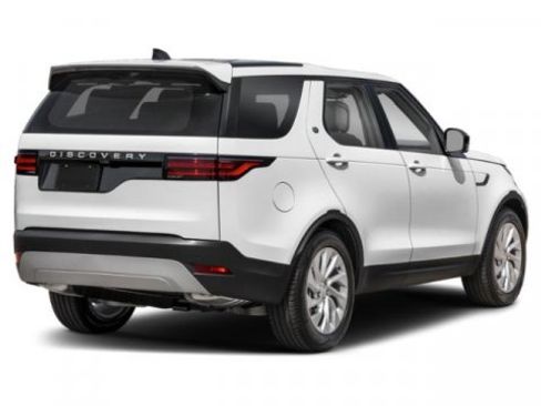 Certified 2025 Land Rover Discovery S image 5
