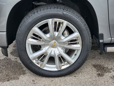 Used 2024 Chevrolet Silverado 1500 High Country w/ High Country Premium Package AWD/4WD image 31
