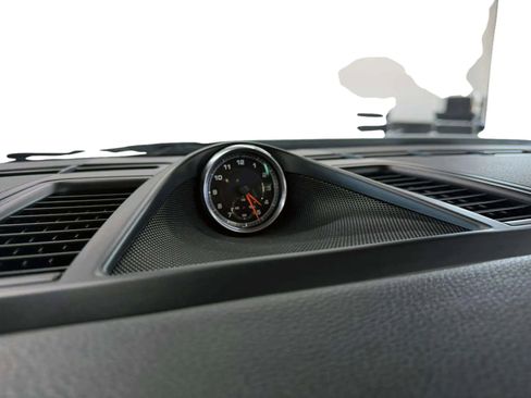 Used 2016 Porsche Panamera image 25