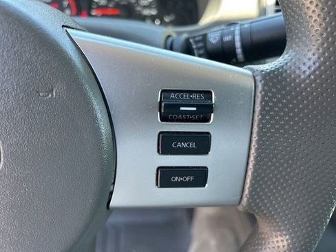 Used 2018 Nissan Frontier SV AWD/4WD image 18
