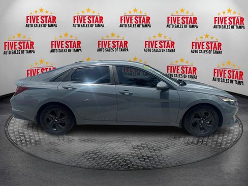 Used 2022 Hyundai Elantra SEL FWD image 8