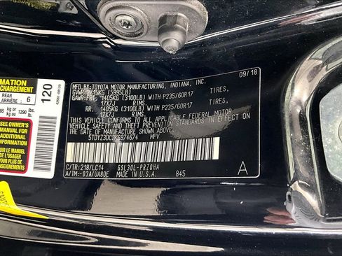 Used 2019 Toyota Sienna XLE w/ XLE Navigation Package FWD image 35