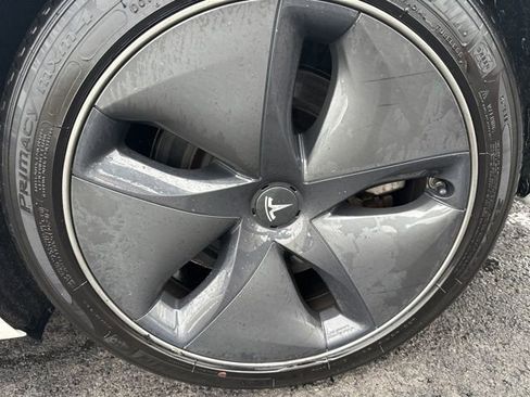 Used 2020 Tesla Model 3 Standard Range Plus image 6