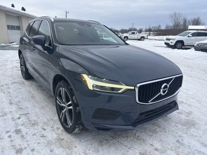 Used 2018 Volvo XC60 T6 Momentum w/ Convenience Package