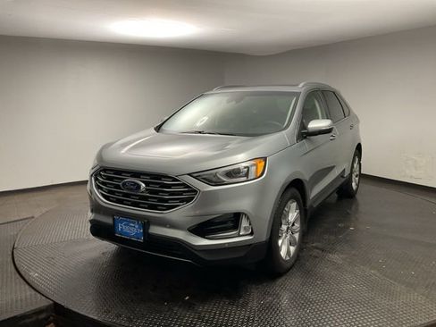 Used 2020 Ford Edge Titanium image 3