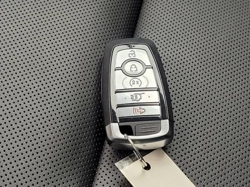 Used 2025 Ford Expedition Max Platinum AWD/4WD image 31