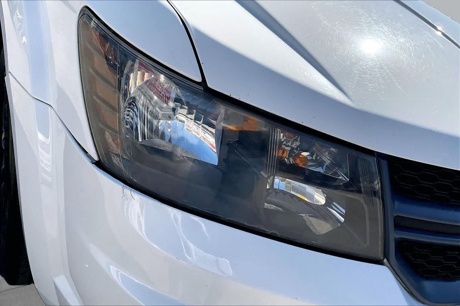 Used 2018 Dodge Journey SE w/ Blacktop Package FWD image 27