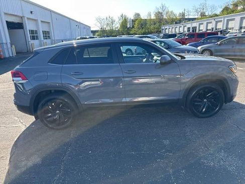Certified 2023 Volkswagen Atlas Cross Sport SE w/ Black Wheel Package image 5