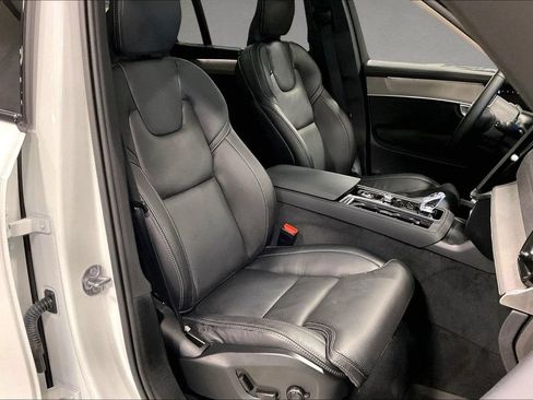 Used 2026 Volvo XC90 B6 Ultra w/ Protection Package Premier AWD/4WD image 31