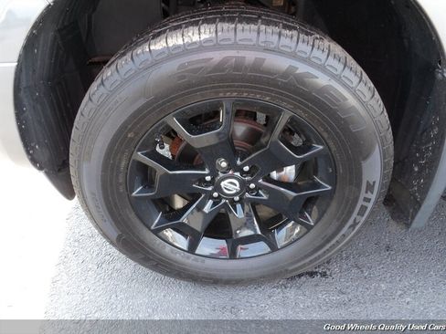 Used 2020 Nissan Frontier SV w/ Midnight Edition Floor Mats AWD/4WD image 11