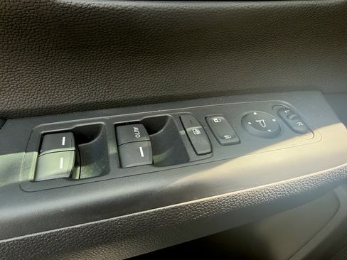 Certified 2024 Honda CR-V LX image 32