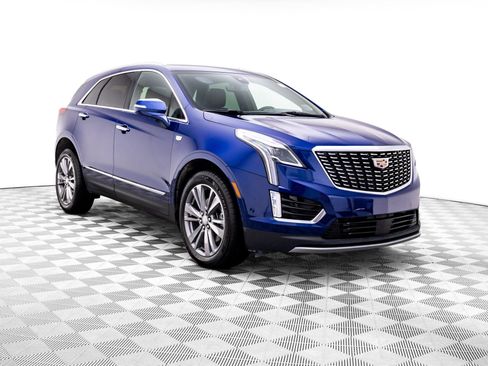 Certified 2026 Cadillac XT5 Premium Luxury w/ Driver Assist Package AWD/4WD image 8