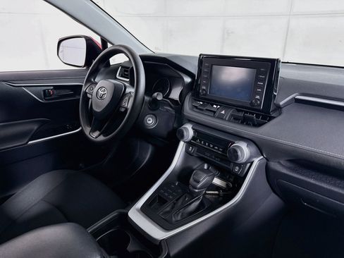 Used 2019 Toyota RAV4 LE w/ All Weather Liner Package AWD/4WD image 26