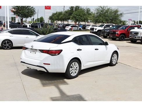 Used 2024 Nissan Sentra S FWD image 4