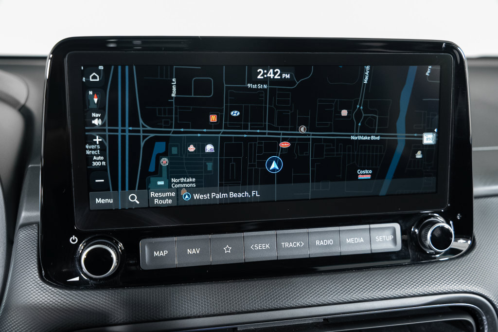 Certified 2023 Hyundai Kona Limited w/ Cargo Package FWD image 31