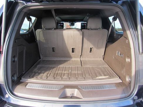 Used 2023 GMC Yukon XL Denali w/ Advanced Technology Package image 33