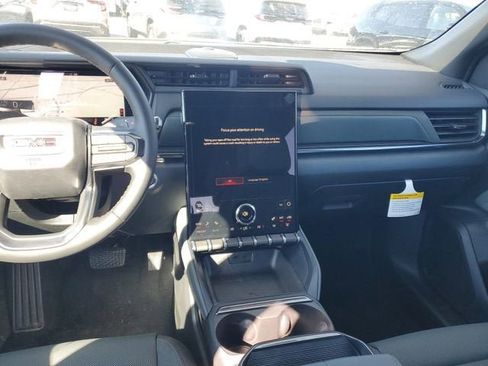 New 2026 GMC Terrain AT4 w/ Technology Package II image 14