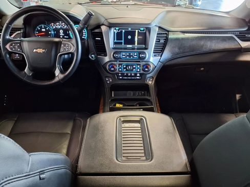 Used 2019 Chevrolet Tahoe Premier AWD/4WD image 17