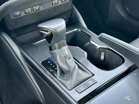 Used 2024 Lexus ES 300h w/ Premium Package image 29