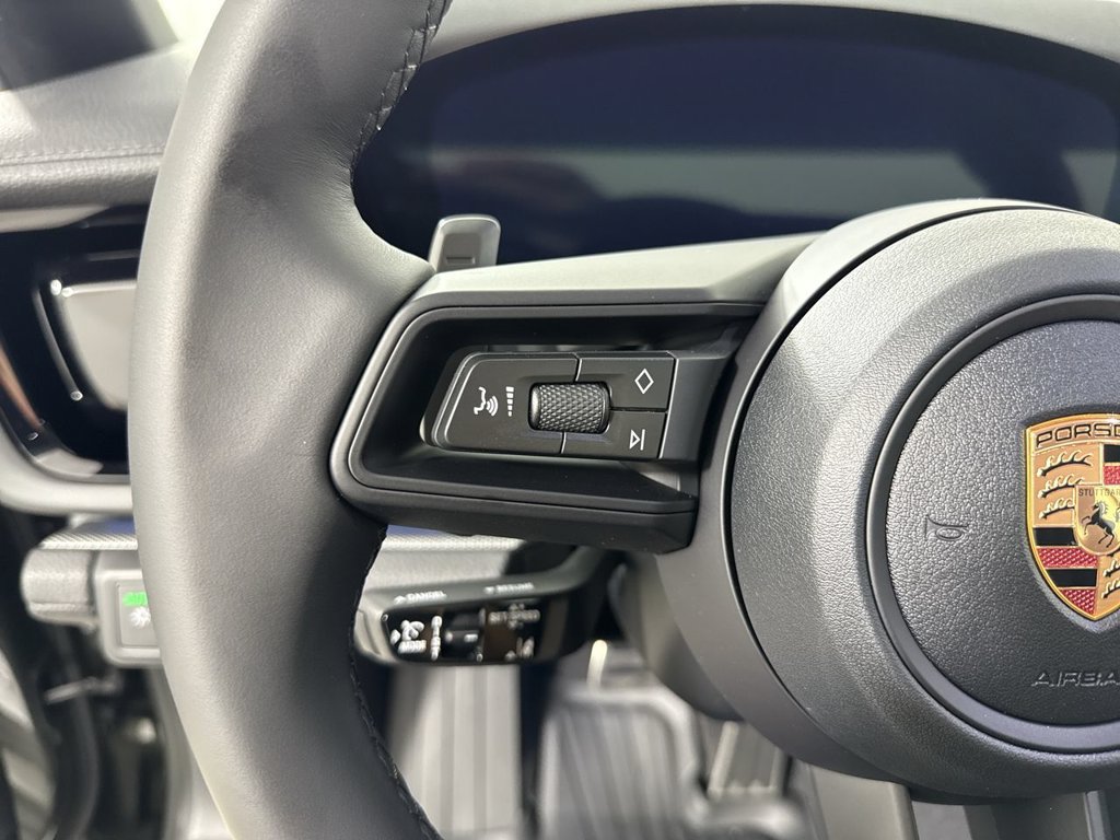 Certified 2026 Porsche Panamera 4 AWD/4WD image 37