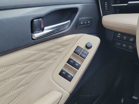 Certified 2019 Toyota Avalon Limited FWD image 20