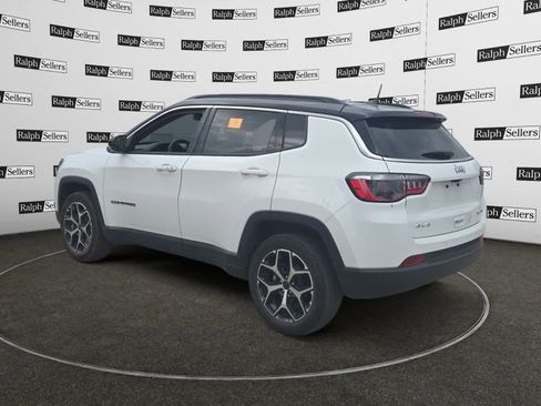 Used 2026 Jeep Compass Limited AWD/4WD image 4