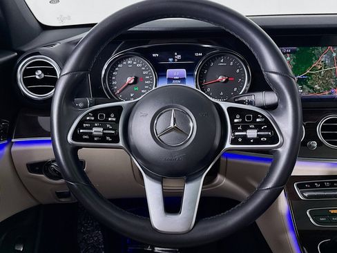 Certified 2019 Mercedes-Benz E 300 image 17