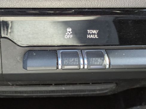 Used 2021 RAM 1500 Big Horn image 21