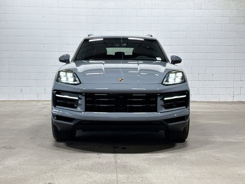 Certified 2026 Porsche Cayenne AWD/4WD image 9